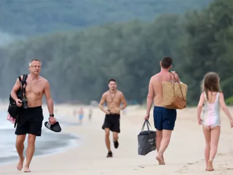 Du khách Nga ngại bị hỏi đến từ đâu