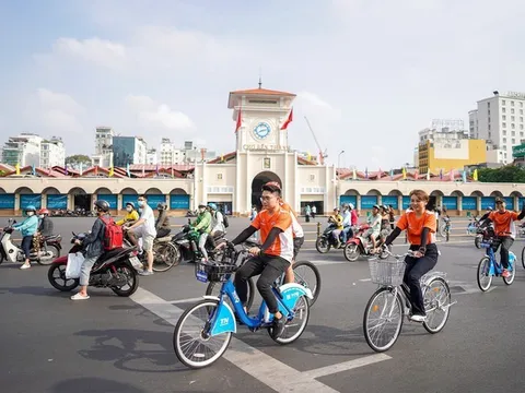 Tổng thu du lịch 5 ngày nghỉ lễ đạt 24.000 tỉ đồng