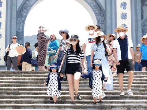 Lập công ty “dỏm”, lừa bán combo du lịch giá rẻ