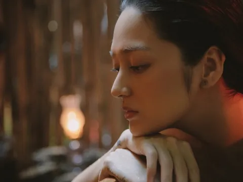 Sau tin đồn sinh con, Bảo Anh "nhá hàng" sản phẩm mới