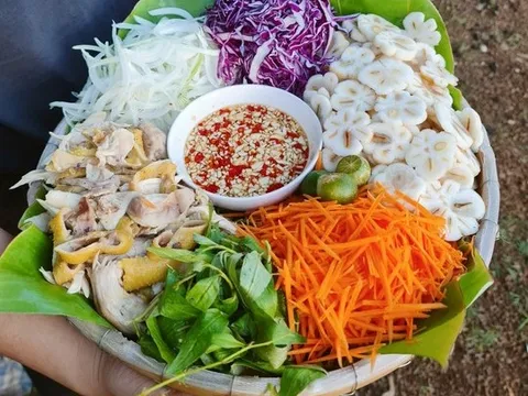 Cách làm gỏi gà măng cụt gây bão mạng