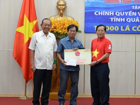 “Mai vàng tri ân” thăm nguyên lãnh đạo Hội Văn học nghệ thuật Quảng Ngãi các thời kỳ