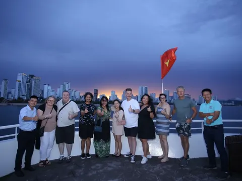 Doanh nghiệp Úc khảo sát du lịch Khánh Hòa