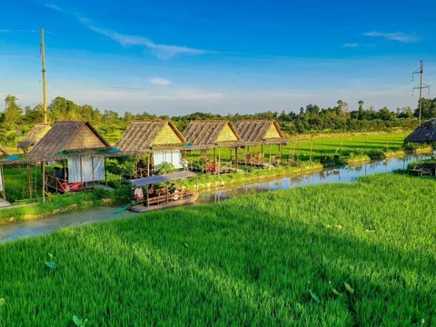 Tìm thú vui mới tại khu du lịch sinh thái miền Tây