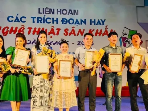 54 HCV và nhiều giải thưởng được trao tại Liên hoan sân khấu Hà Nam