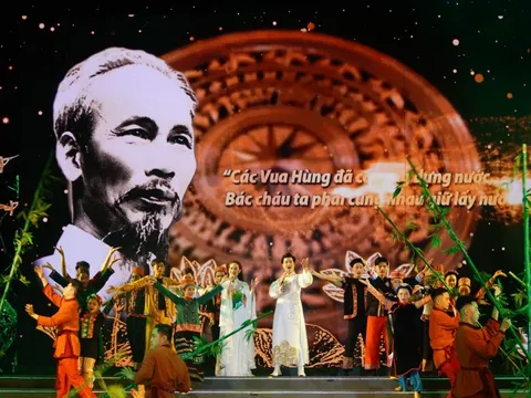 Chương trình nghệ thuật mừng ngày Bác Hồ ra đi tìm đường cứu nước