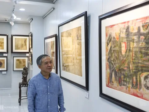 Triển lãm phác thảo của danh họa Nguyễn Gia Trí