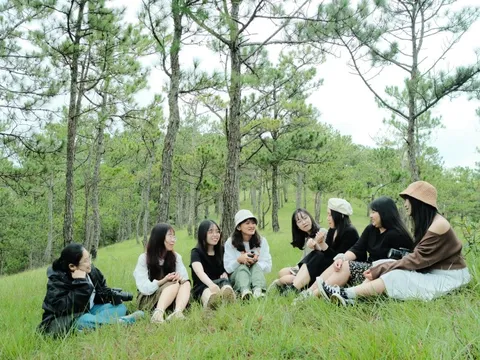 Du khách chọn đi xa để tìm mảng xanh ở Đà Lạt