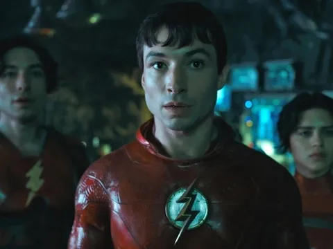 Phim siêu anh hùng “The Flash” dẫn đầu doanh thu rạp Việt trong ngày