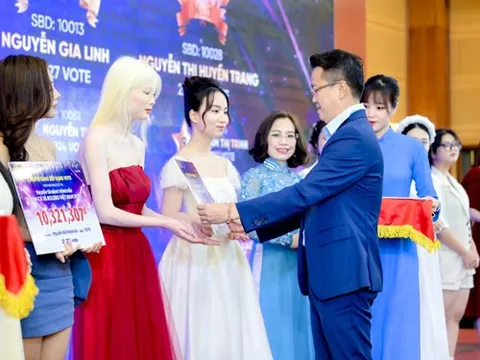Dân ca Việt ráo riết chuyển đổi số