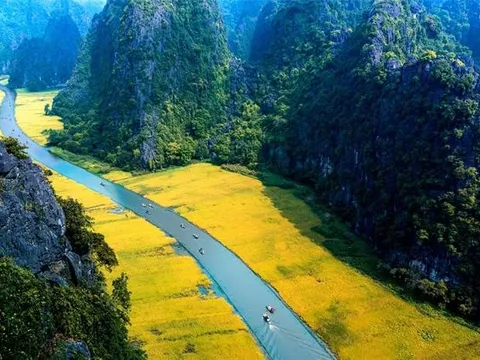 Khu du lịch nổi tiếng Tam Cốc - Bích Động bất ngờ "đóng cửa"