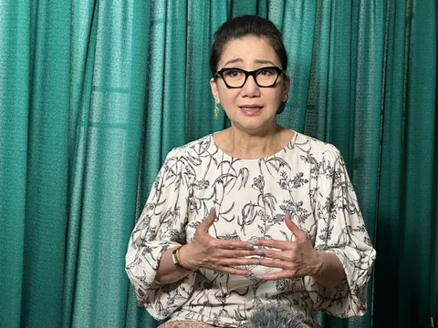 NSƯT Thanh Thanh Tâm khóc vì nhớ chiếc nôi "xung kích thanh niên Trần Hữu Trang"