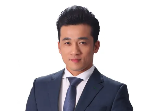 "Sóng vẫn hát" trên con đường âm nhạc của Quang Hào