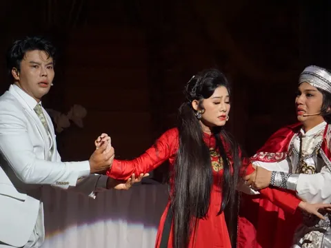 Khán giả mê cải lương thích thú "Cô đào hát" phiên bản mới