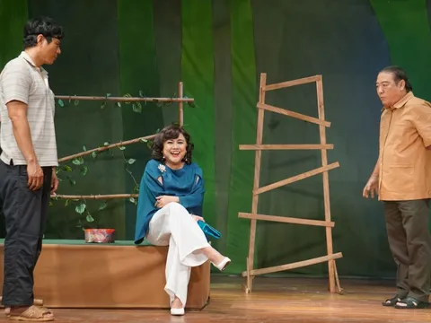 Năng động sân khấu thành phố mang tên Bác