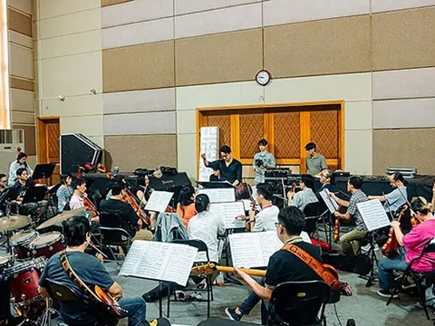 Công diễn vở nhạc kịch "Dế Mèn phiêu lưu ký"