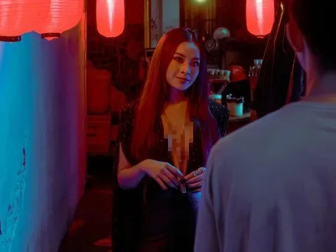 Chi Pu nói về lý do nhận lời "hóa ma cà rồng"