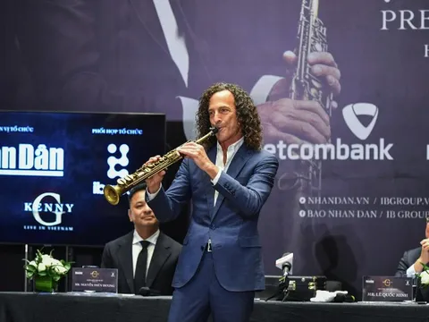 Kenny G bất ngờ trước sự yêu mến của khán giả Việt Nam