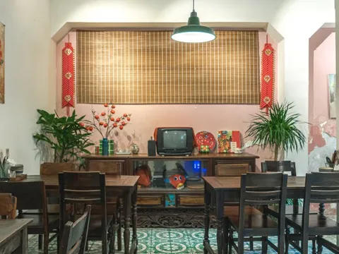 Quán cơm phong cách 'nhà làm' được Michelin khen 'ngon, rẻ'