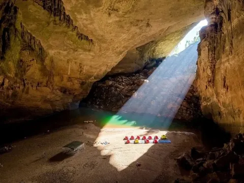 Tour thám hiểm hang động Sơn Đoòng năm 2024 đã kín chỗ