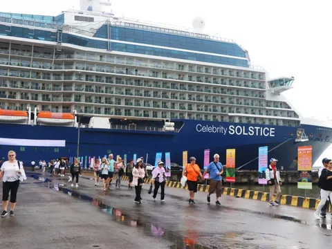 Huế đón 2.700 khách du lịch bằng tàu biển đầu tiên năm 2024