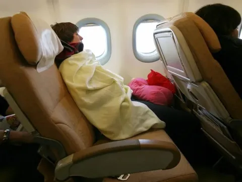 Vì sao tính năng ngả ghế trên máy bay đang dần biến mất