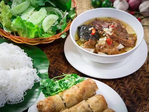 Hà Nội lọt top điểm du lịch giá mềm nhất 2024