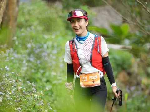 Chạy marathon giữa rừng hoa mận rực nở ở Mộc Châu