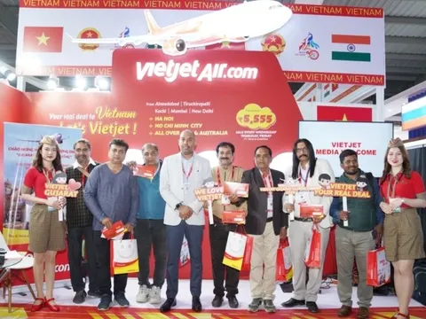 Vietjet tặng vé cho 50 cặp Ấn Độ có chuyện tình đẹp