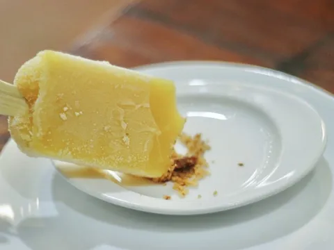 Kem chấm muối gây tò mò ở Hà Nội