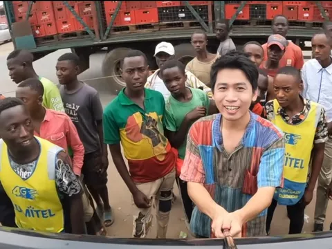 Chàng trai Việt bỏ việc 'trong mơ' để du lịch khắp thế giới