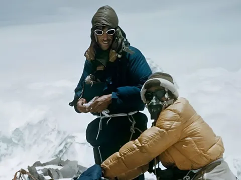 Con người thực sự muốn gì ở Everest?