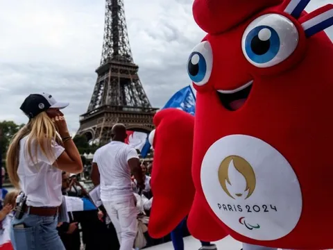 Pháp muốn một mùa Olympics không tiếng Anh