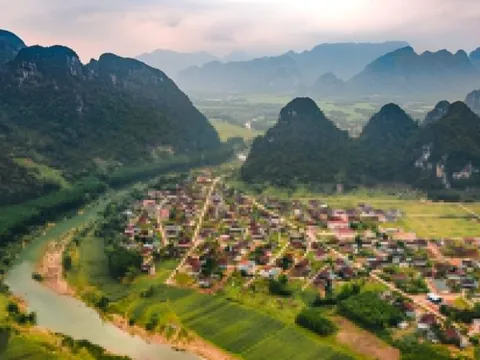 Bên trong 'ngôi làng du lịch tốt nhất thế giới' tại rốn lũ Quảng Bình