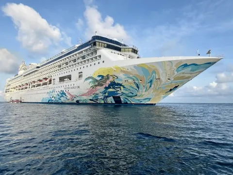 Lữ hành Saigontourist đón tàu biển quốc tế đầu tiên trở lại Côn Đảo