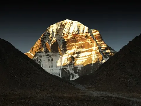 Ngọn núi tỷ người biết nhưng chưa ai từng lên đỉnh