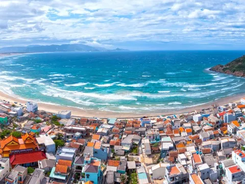 Làng chài Nhơn Lý khoác áo mới