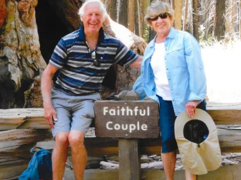 Đi du lịch tưởng nhớ vợ, du khách tìm được tình yêu thứ hai