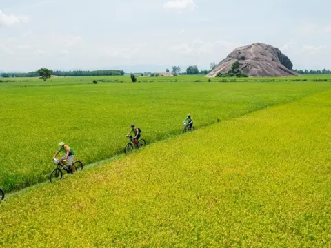 Đạp xe dã ngoại gần TP HCM cuối tuần