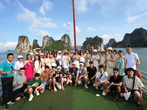 Du khách nói về đề xuất thu 600.000 đồng thăm vịnh Hạ Long