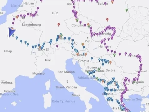 Gia đình Việt ba thế hệ 80 ngày đi khắp châu Âu