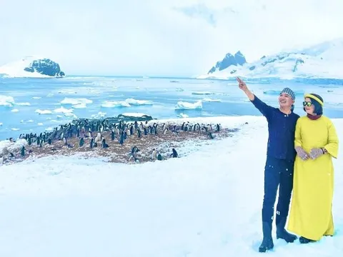 Khách Việt check in áo dài, áo bà ba ở Nam Cực