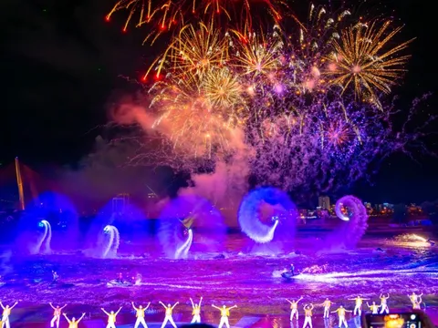 Lý do show diễn đa trải nghiệm tại Danang Downtown hút du khách