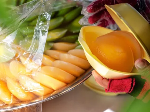 Bánh mần dè - đặc sản khó tìm ở Châu Đốc