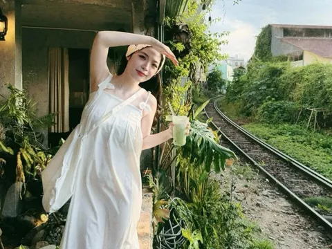 Quán cà phê view đường tàu 'thần thánh' ở Nha Trang