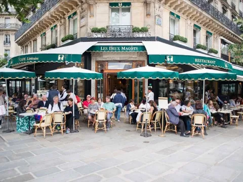 Cà phê vỉa hè - nét văn hóa đặc trưng Paris