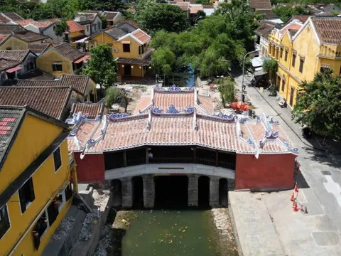 Chùa Cầu 'trẻ hóa' vẫn đúng mục đích trùng tu