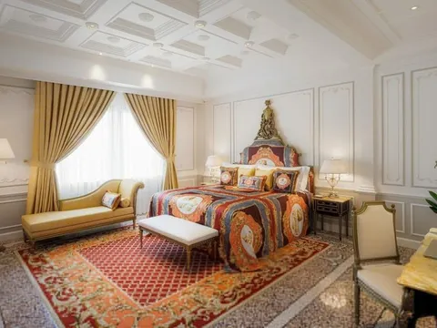 Cảnh xa hoa trong khách sạn đầu tiên của Versace ở châu Á