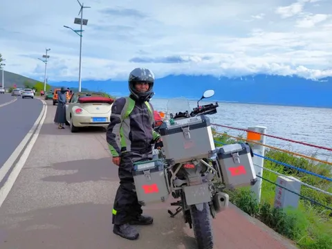 Tôi 71 tuổi, phượt môtô gần 14.000 km khắp Tây Tạng