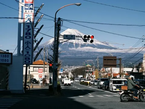 6 người leo núi tử vong khi ở sát đỉnh Phú Sĩ